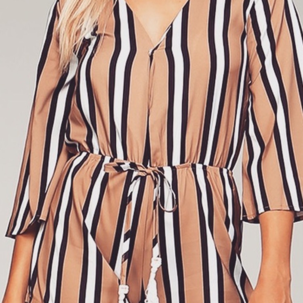 Striped romper - Picture 3 of 3